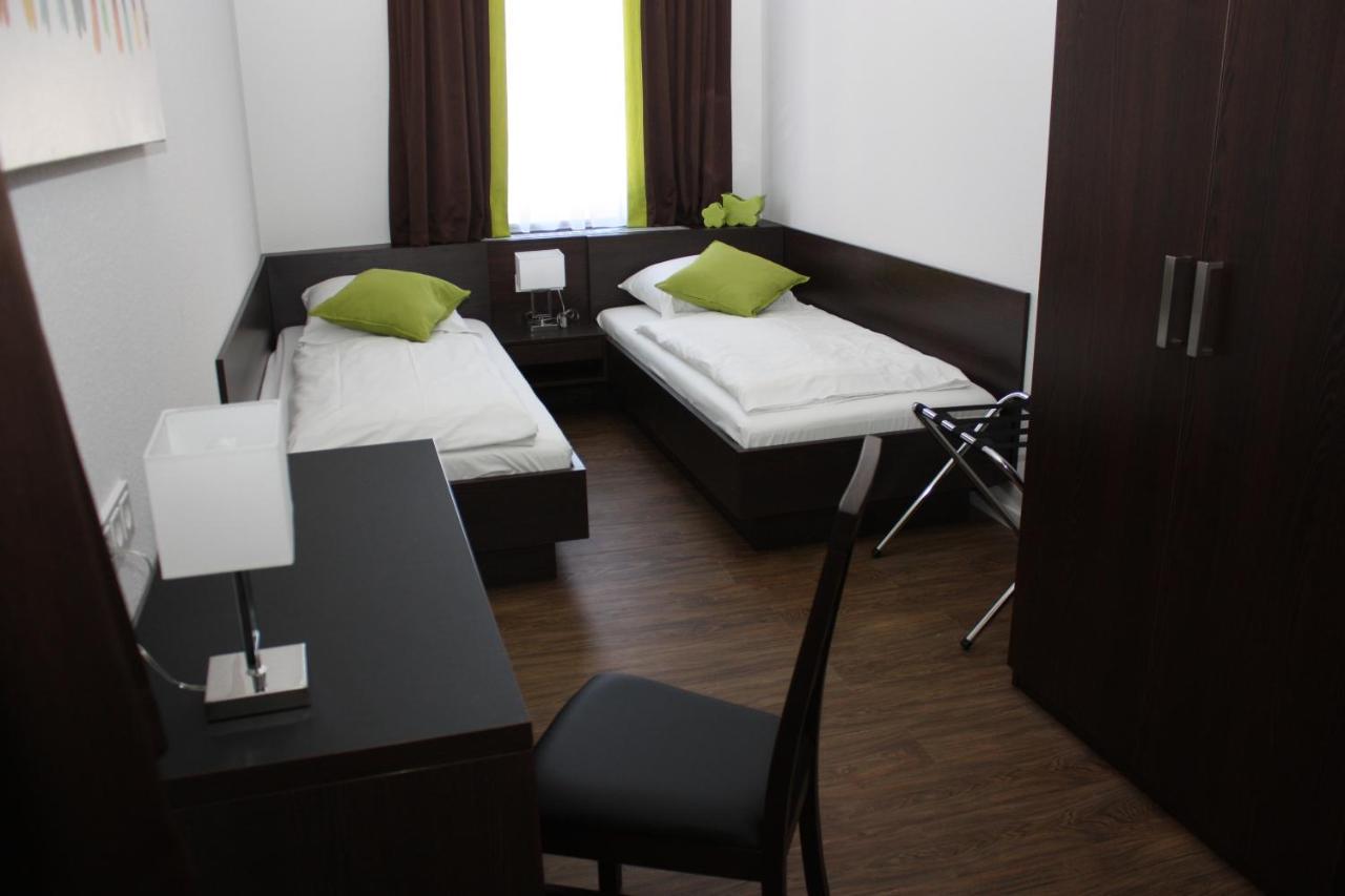 Hotel Schwan - Das Gaestehaus Ilse โอสตริช-วินเคิล ภายนอก รูปภาพ